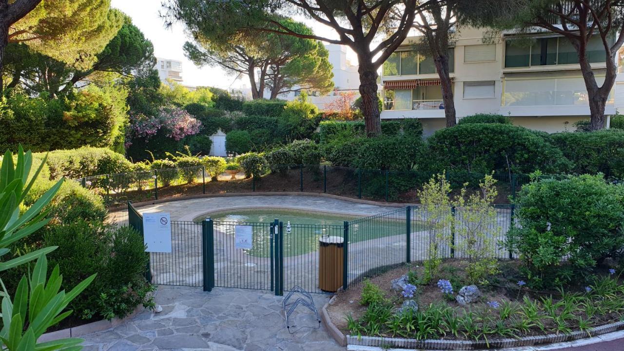 Garden And Beach Sea View Apartment Cannes Mandelieu Dış mekan fotoğraf